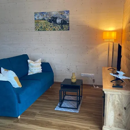 בית נופש Airpark Ranch *